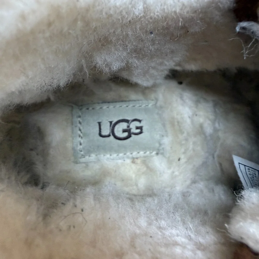 UGG Neumel Chukka Boot Mens 8 Chestnut Suede Shearling Fur Lined Lace Up